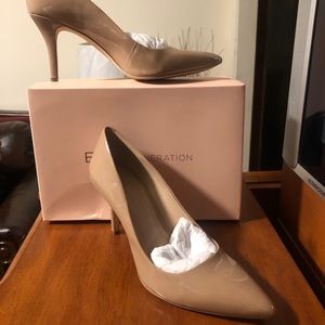 BCBG nude pumps!